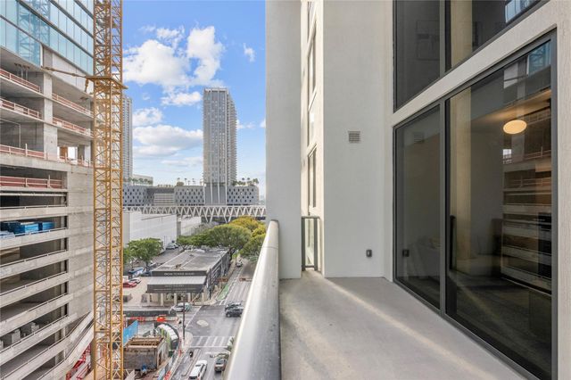 11 NE 6th Street 907, Miami, FL 33132