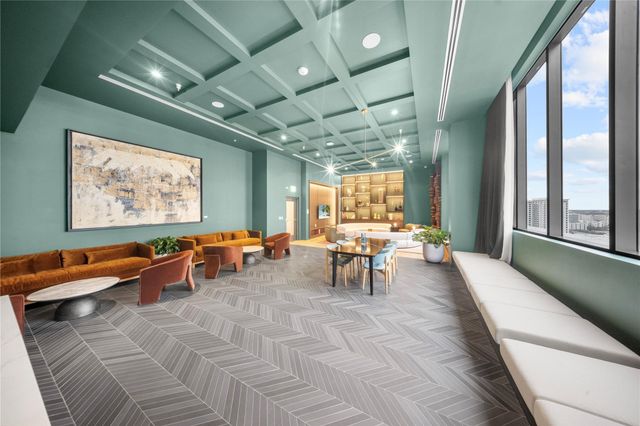 11 NE 6th Street 907, Miami, FL 33132