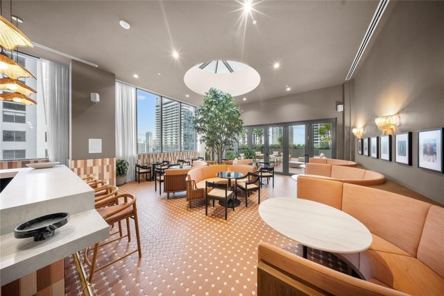 11 NE 6th Street 907, Miami, FL 33132