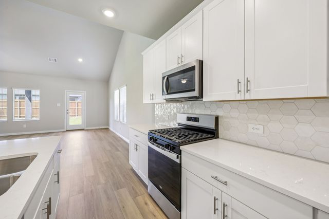412 Watertown Drive, Princeton, TX 75071