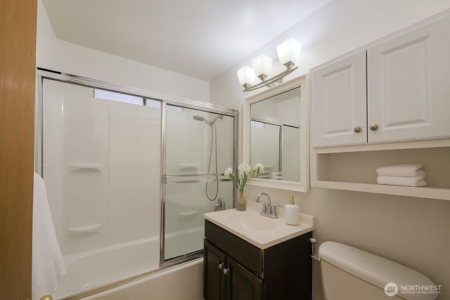 11144 Woodward Avenue S, Seattle, WA 98178