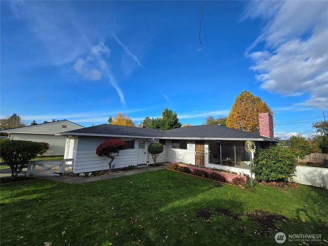 11144 Woodward Avenue S, Seattle, WA 98178