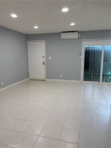8641 Glenoaks 131, Los Angeles, CA 91352