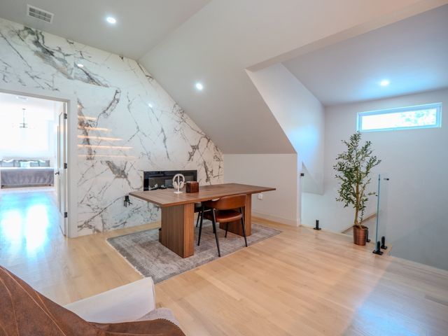 68 High St Ext, Lancaster, MA 01523