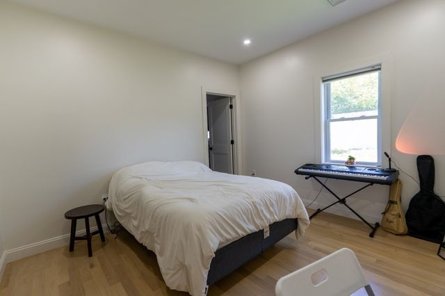 68 High St Ext, Lancaster, MA 01523