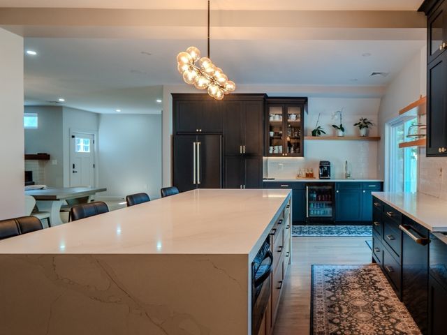 68 High St Ext, Lancaster, MA 01523