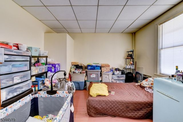 18 Perry St Ab A&B, Dover Town, NJ 07801