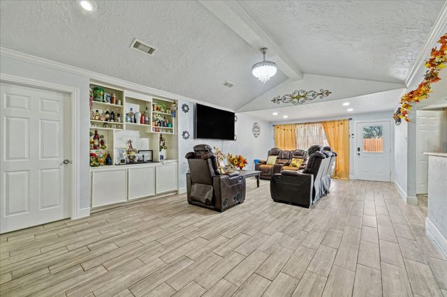 10402 Huntington Point Drive, Houston, TX 77099