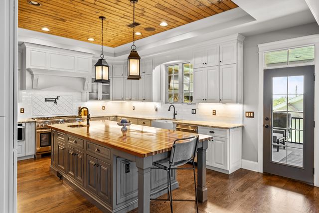 706 Elinor Street, Chattanooga, TN 37405