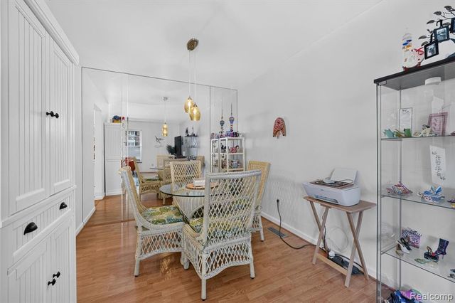 629 E Fox Hills Drive 44, Bloomfield Hills, MI 48304