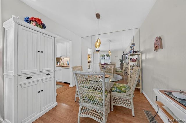 629 E Fox Hills Drive 44, Bloomfield Hills, MI 48304