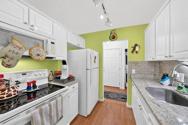 629 E Fox Hills Drive 44, Bloomfield Hills, MI 48304