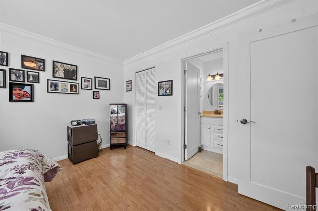 629 E Fox Hills Drive 44, Bloomfield Hills, MI 48304