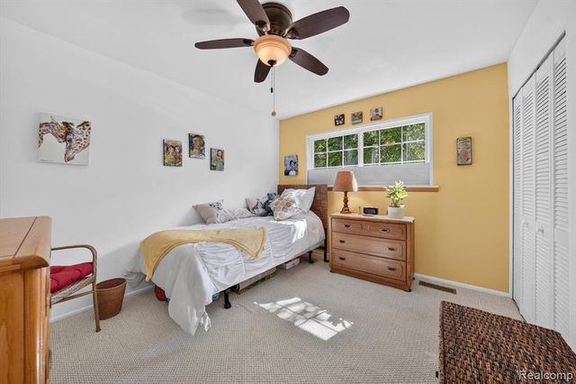 629 E Fox Hills Drive 44, Bloomfield Hills, MI 48304