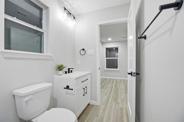 214 W Madison Street, Hillsboro, TX 76645