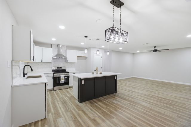 214 W Madison Street, Hillsboro, TX 76645