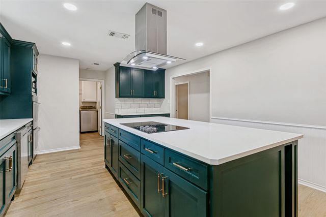 1617 Century Oaks Drive, Lewisville, TX 75077