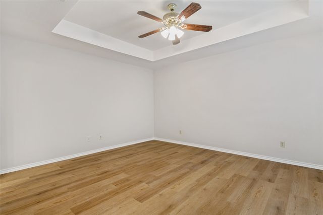 1617 Century Oaks Drive, Lewisville, TX 75077