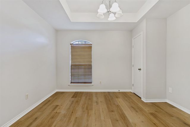 1617 Century Oaks Drive, Lewisville, TX 75077