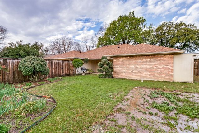 1617 Century Oaks Drive, Lewisville, TX 75077