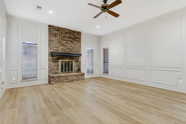 1617 Century Oaks Drive, Lewisville, TX 75077