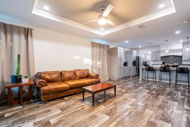 250 Mikes WAY, Leander, TX 78641