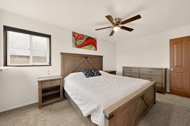 10516 Love Avenue NE, Albuquerque, NM 87112