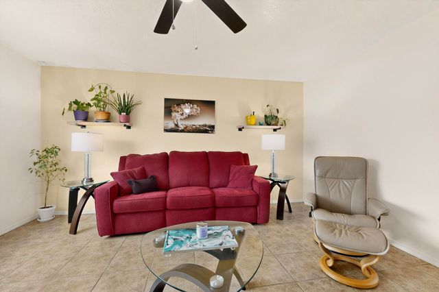 10516 Love Avenue NE, Albuquerque, NM 87112