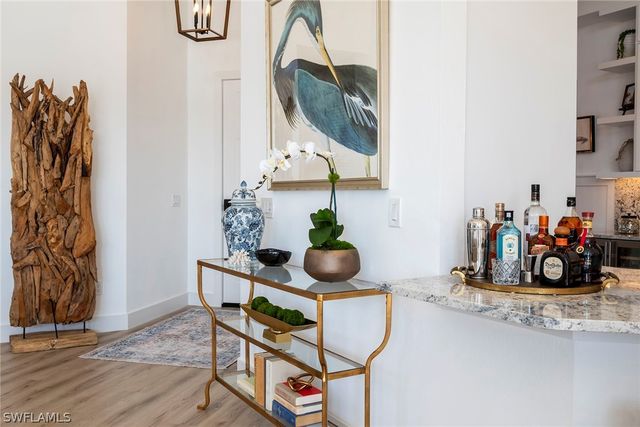 1540 Clermont DR F-305, Naples, FL 34109