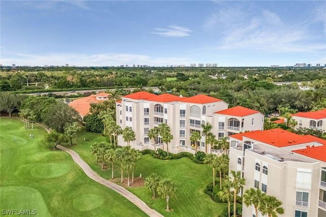 1540 Clermont DR F-305, Naples, FL 34109