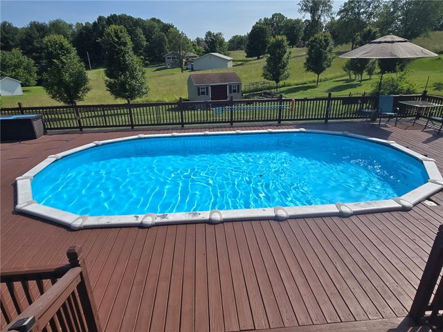 1753 Lexington Ave, Menallen Twp, PA 15401