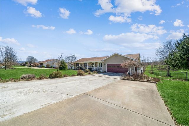 1753 Lexington Ave, Menallen Twp, PA 15401