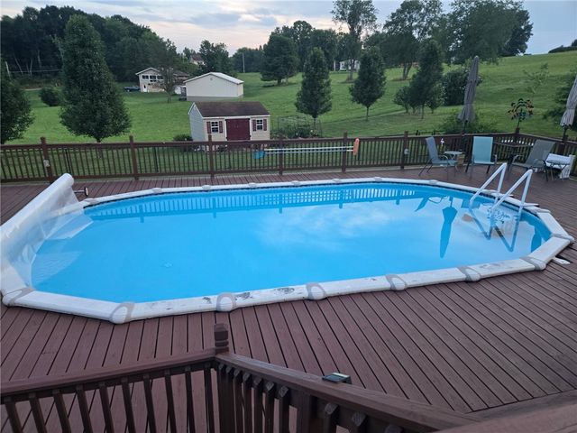 1753 Lexington Ave, Menallen Twp, PA 15401