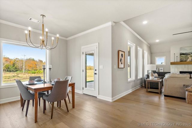 1420 N 70th Street, Broken Arrow, OK 74014