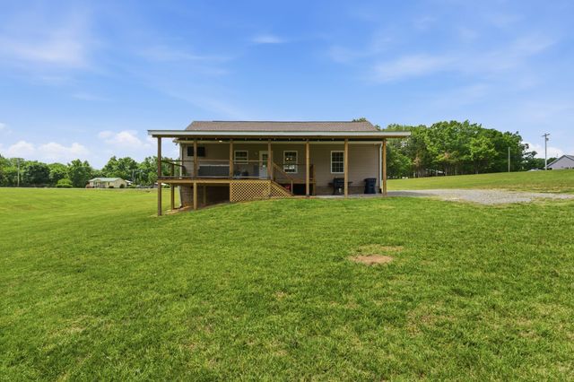 1146 Mount Olive Rd, Westmoreland, TN 37186