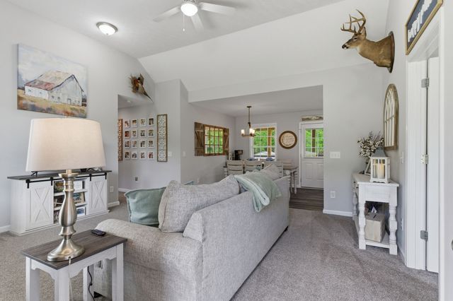 1146 Mount Olive Rd, Westmoreland, TN 37186