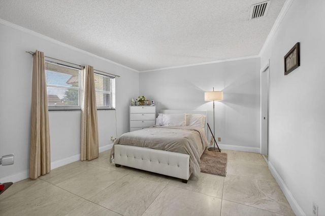 5780 Fernley Drive W 84, West Palm Beach, FL 33415