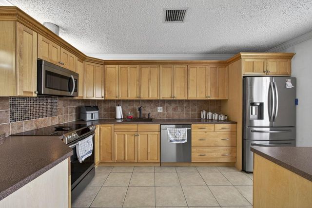 5780 Fernley Drive W 84, West Palm Beach, FL 33415