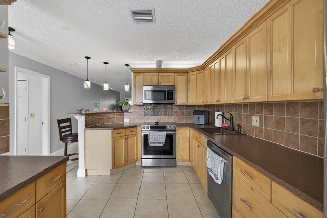 5780 Fernley Drive W 84, West Palm Beach, FL 33415