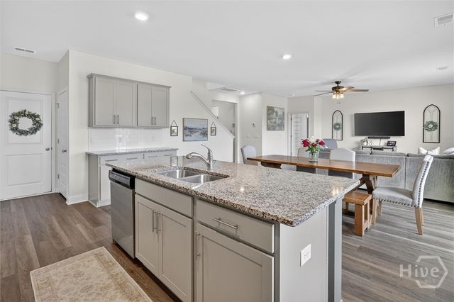 289 Logging Hill Drive, Richmond Hill, GA 31324