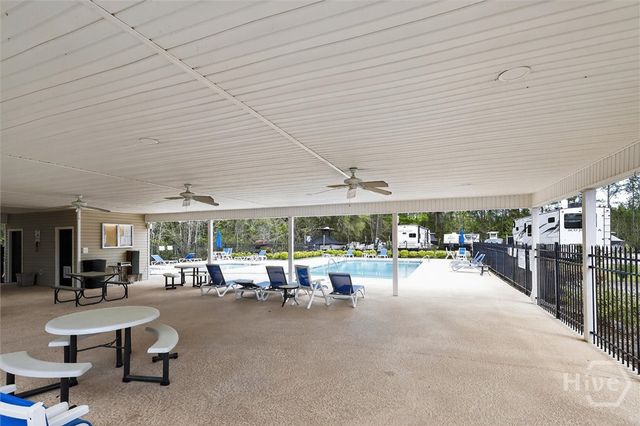 289 Logging Hill Drive, Richmond Hill, GA 31324