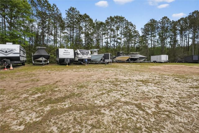 289 Logging Hill Drive, Richmond Hill, GA 31324