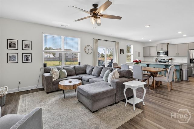 289 Logging Hill Drive, Richmond Hill, GA 31324