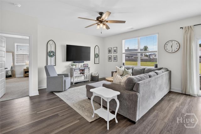 289 Logging Hill Drive, Richmond Hill, GA 31324