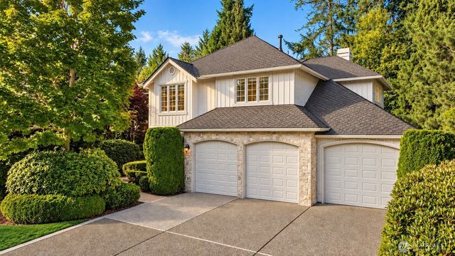 2736 258th Place SE, Sammamish, WA 98075