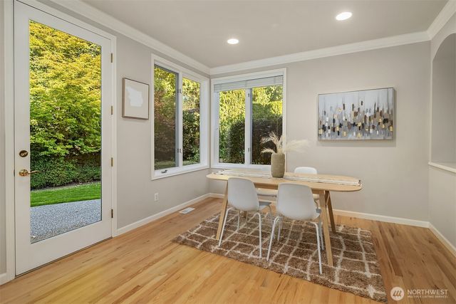 2736 258th Place SE, Sammamish, WA 98075