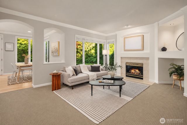 2736 258th Place SE, Sammamish, WA 98075