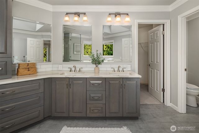 2736 258th Place SE, Sammamish, WA 98075