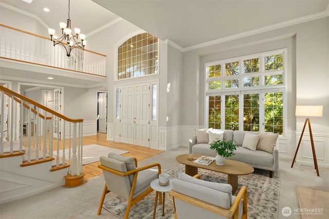 2736 258th Place SE, Sammamish, WA 98075