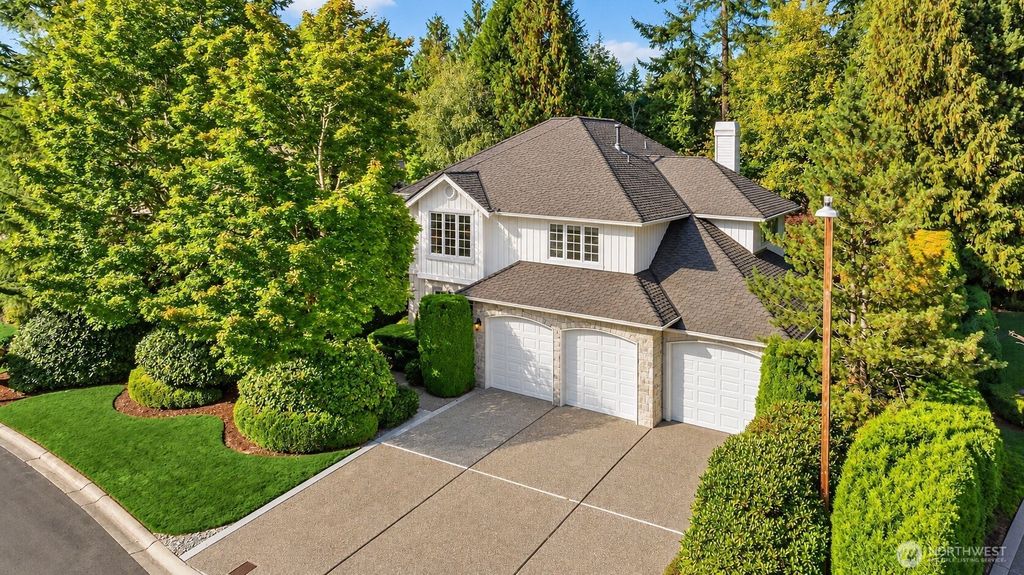 2736 258th Place SE, Sammamish, WA 98075